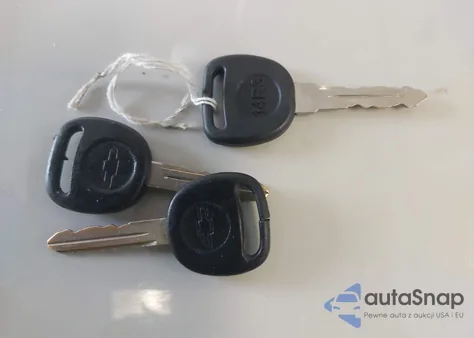 2002 Chevrolet Silverado 1500 Ls из США, поврежденный, VIN 1GCEK14T02Z117439